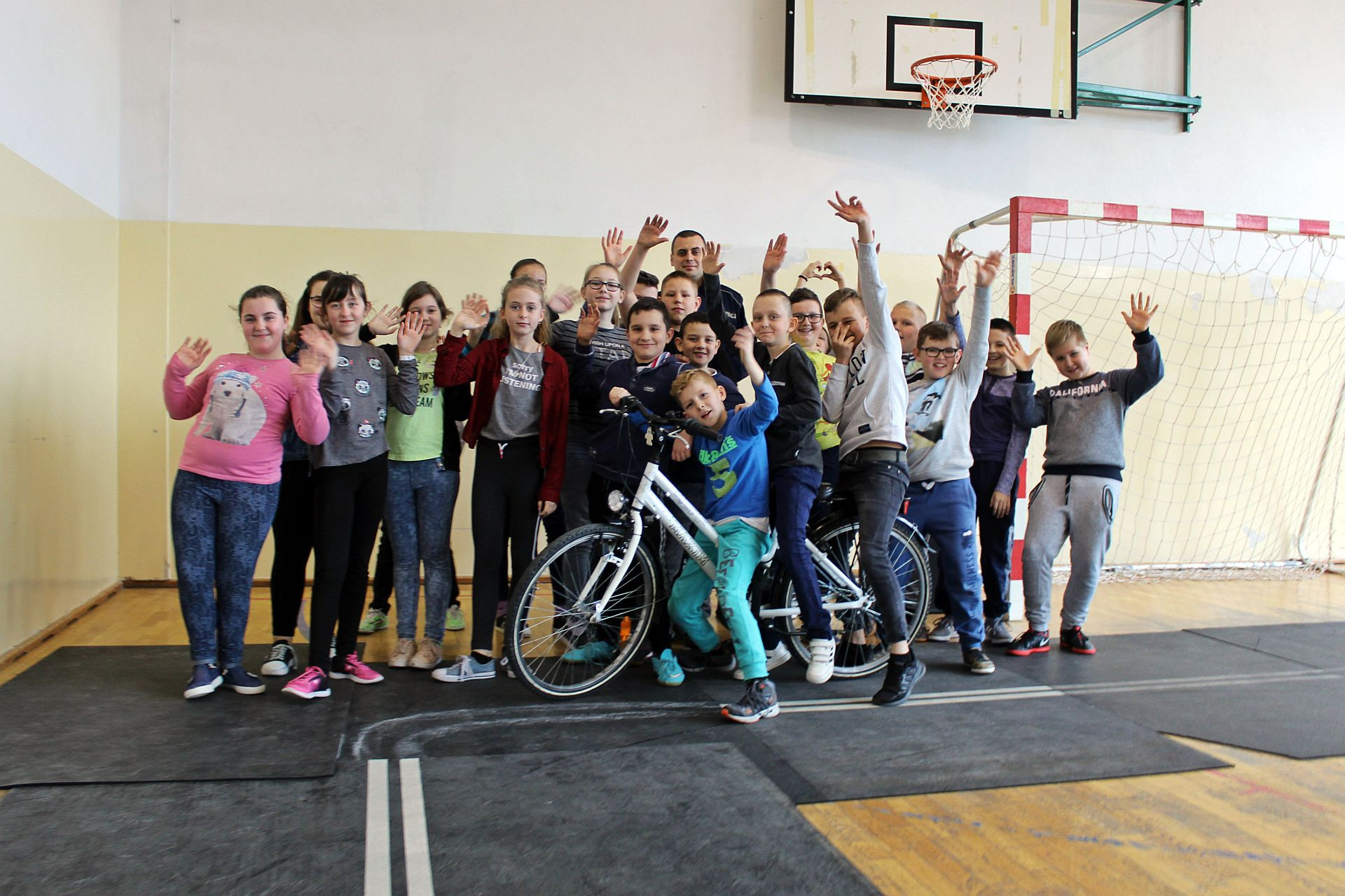 W Łabowej zadbali o bezpieczeństwo młodych rowerzystów