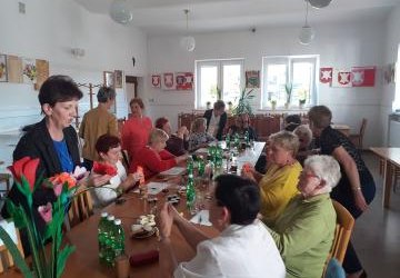 Senior + zajęcia plastyczne