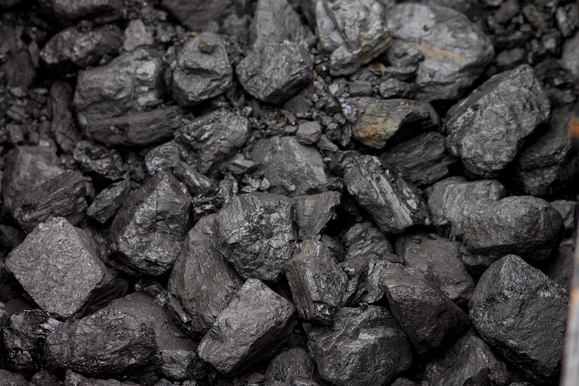 Od dziś można składać wnioski na zakup węgla po preferencyjnych cenach [aktualizacja]